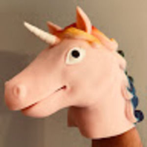 Meet your Posher, Aliza